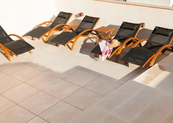 Isg Apartments Cedaceros 12